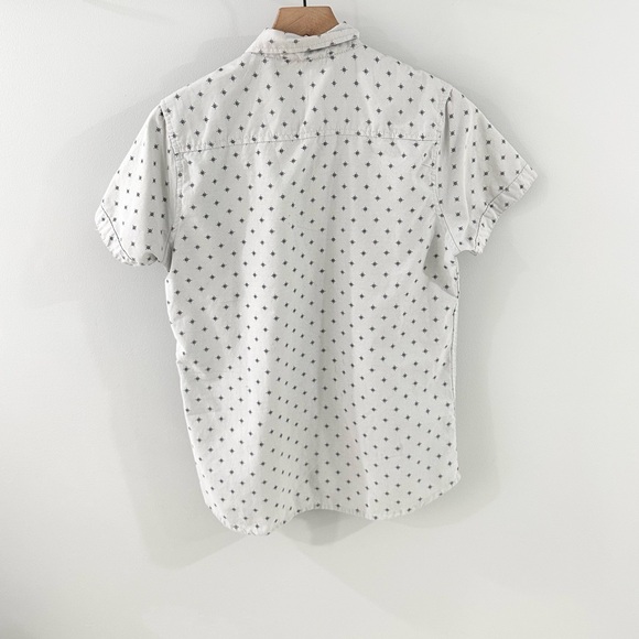 PD&C Men’s Short Sleeve Pattern Button Front Shirt Gray Size Small - Picture 5 of 5